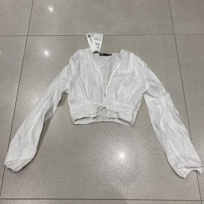 Бял топ на Zara нов