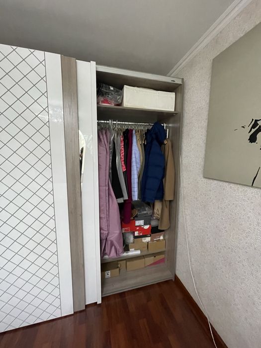 Шкаф купе в идеальном состоянии