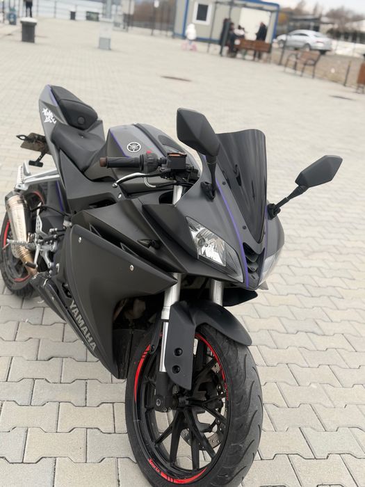 Yamaha yzf R125 vând sau schimb
