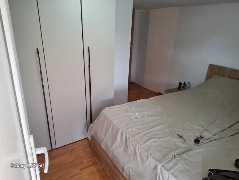 Vând casă cu livada în Câmpulung Muscel 3 camere și teren 1320 mp