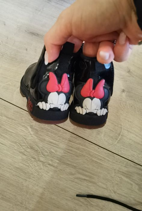 якенца и ботушки за момиче