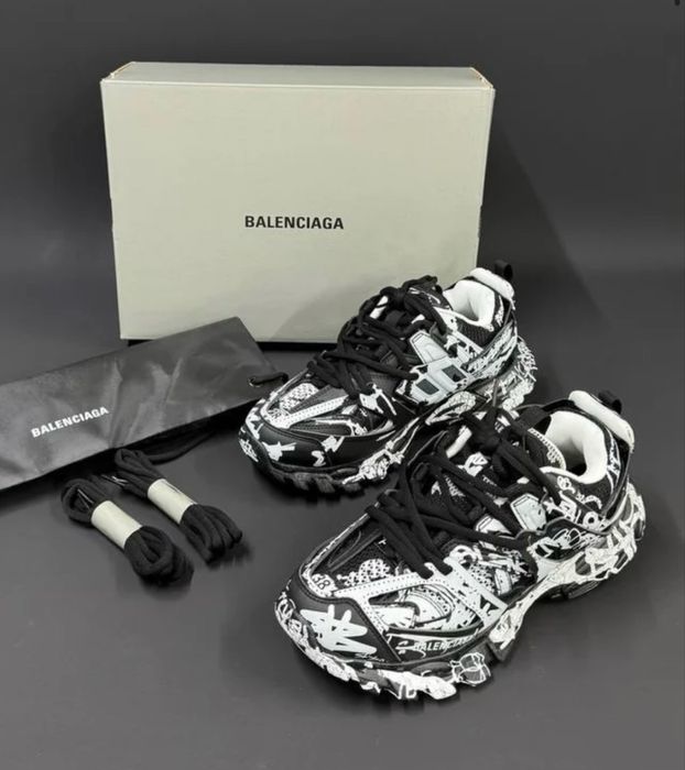 Balenciaga Track