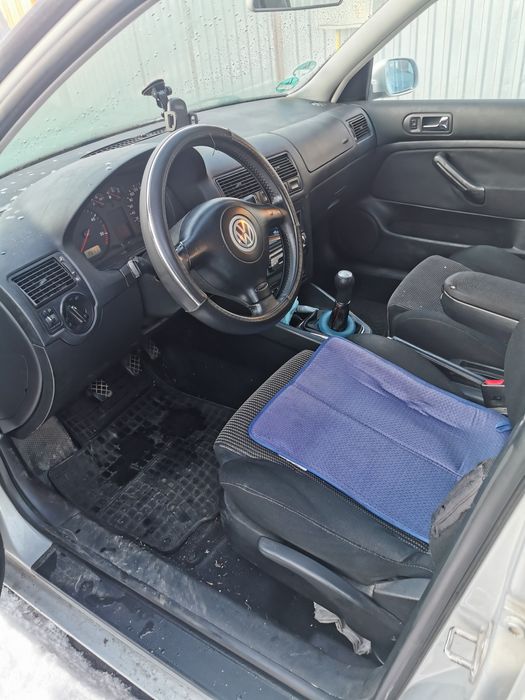 Vand Vw golf 4  din 2000