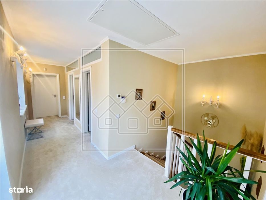 Casa tip duplex, 200 mp utili, situata in zona Calea Dumbravii