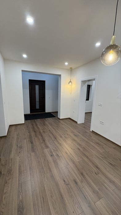 SPATIU DE BIROURI - ULTRACENTRAL  - Casă de închiriat – zonă ultracentrală | Prima închiriere | Ideală pentru activități comerciale