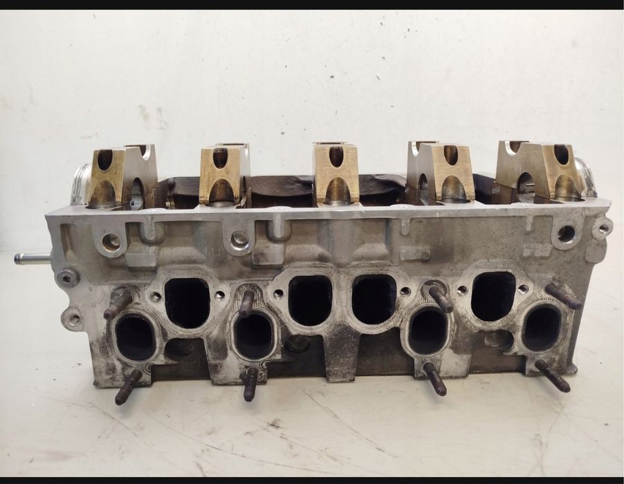 Глава от Audi A4 2.0TDI BPW 8 клапана