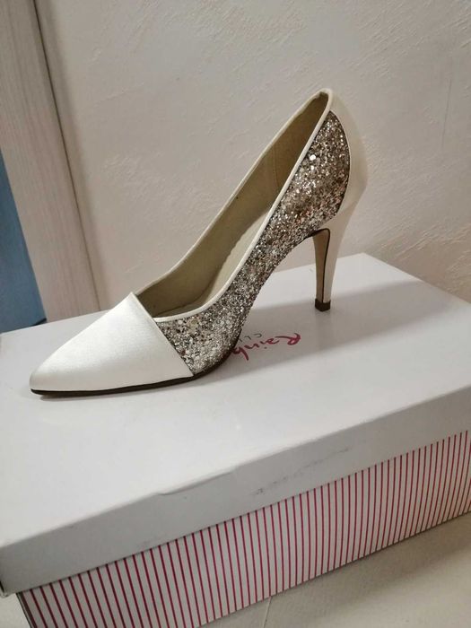 Официални обувки