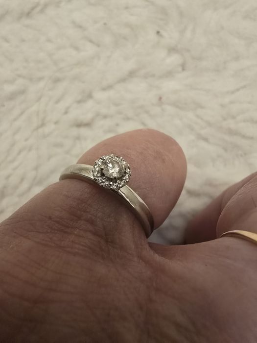 Inel logodna, aur alb, cu diamant- briliant