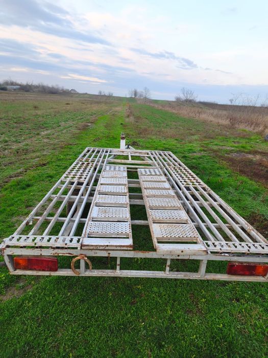 Platformă auto fără acte