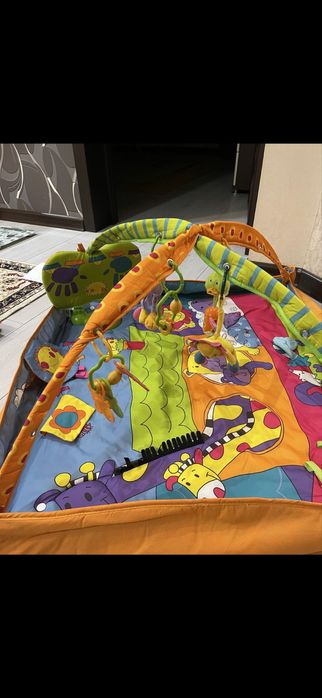 Tiny Love: Развивающий коврик