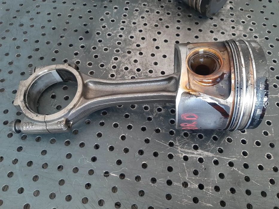 piston audi a4 b7 2.0 tdi brd