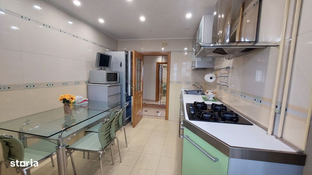 Apartament 3 camere decomandat de închiriat - Unirii, Bd. Mircea Vodă