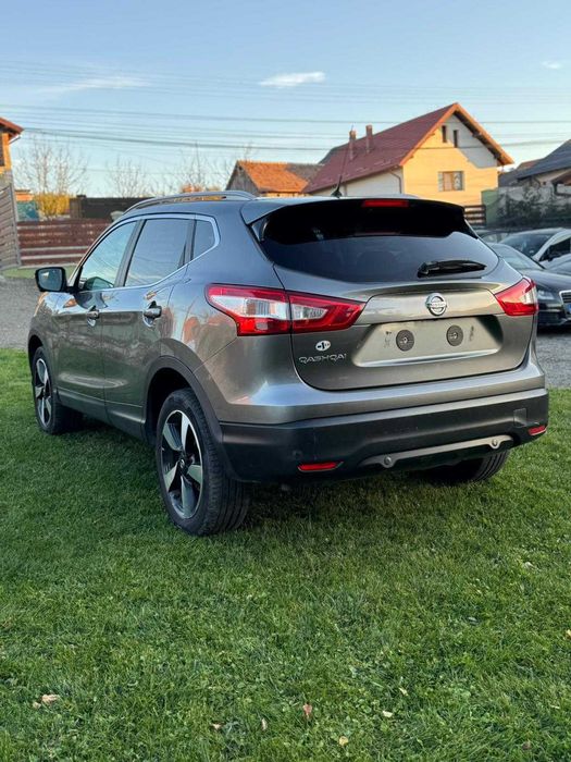 Vand Nissan Qashqai 1.2 benzina din 2015