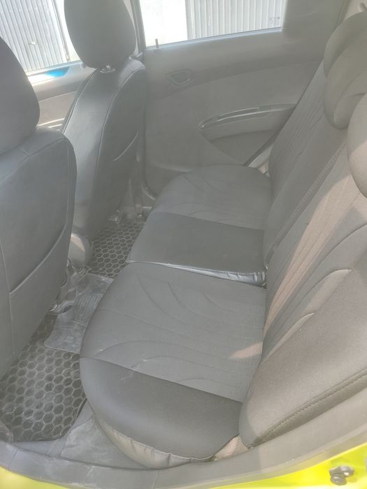 Spark  2011 Aftamat 4pazitsiya  223ming yurgan  kraska 30% oldi orqa p