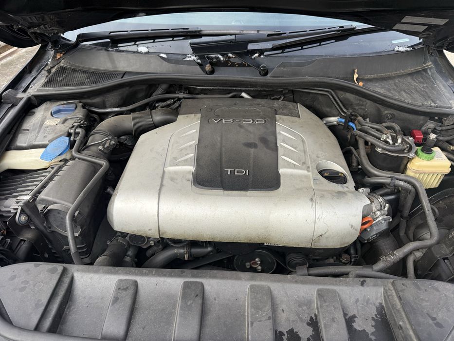 Audi Q7 na chasti ауди кю7 ю7 на части еслайн sline