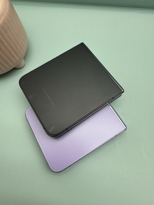Samsung z flip 4 256Gb orginal