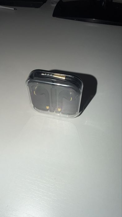 Проводные наушники