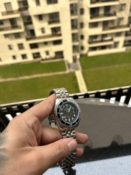 Seiko Mod GMT Bruce Wayne – Automatic – Nou – Full Box