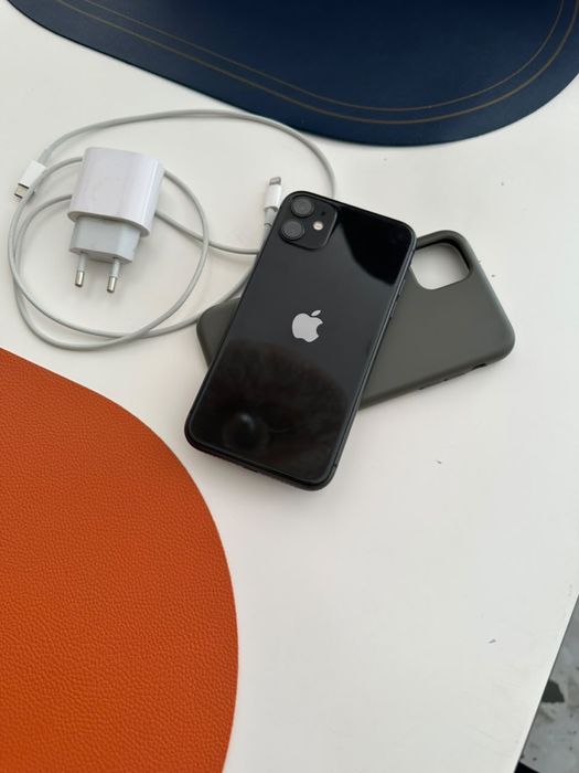 iPhone 11 в идеальном состояний