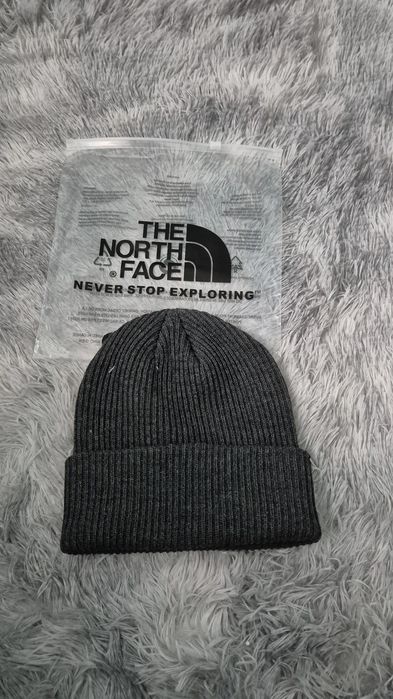 Caciula The North Face gri inchis