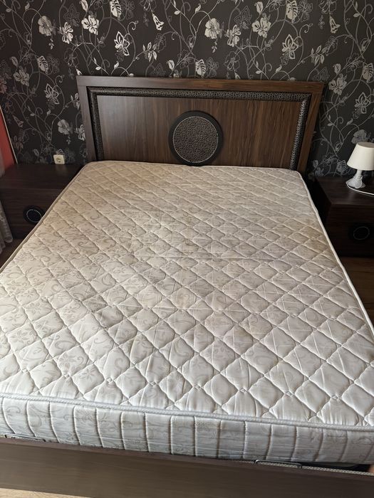 Луксозна спалня комплект – отлично състояние + ПОДАРЪК огледало