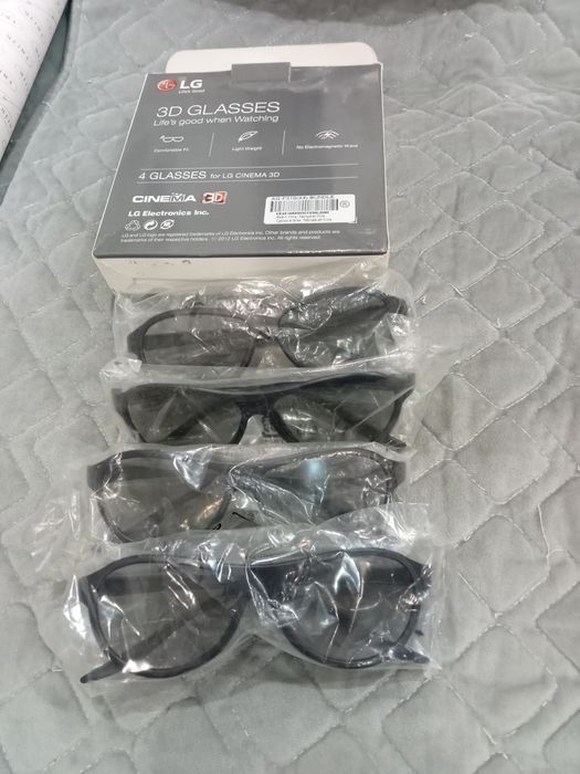Продам 3D очки в упаковке.