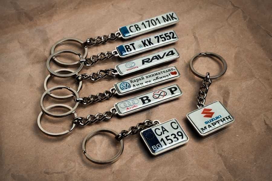 Единствените светещи ключодържатели в България