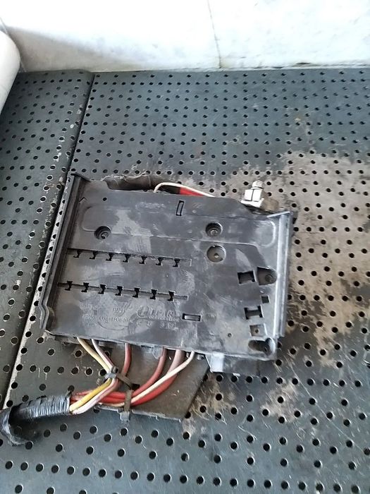 Panou sigurante borna baterie 1.0 b ecoboost ford focus 3 facelift av6t14a067bc