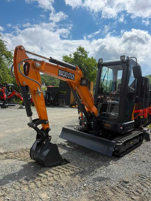Miniexcavator Macao STX25