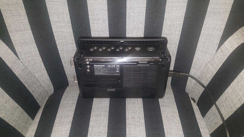 Vand Radio Panasonic RF D10 DAB/FM (Matshushita Electronic Japan )