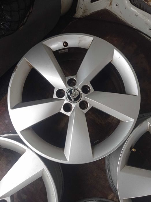 17 5x100 SKODA RAPID/FABIA/SCALA Оригинални-Внос от Австрия