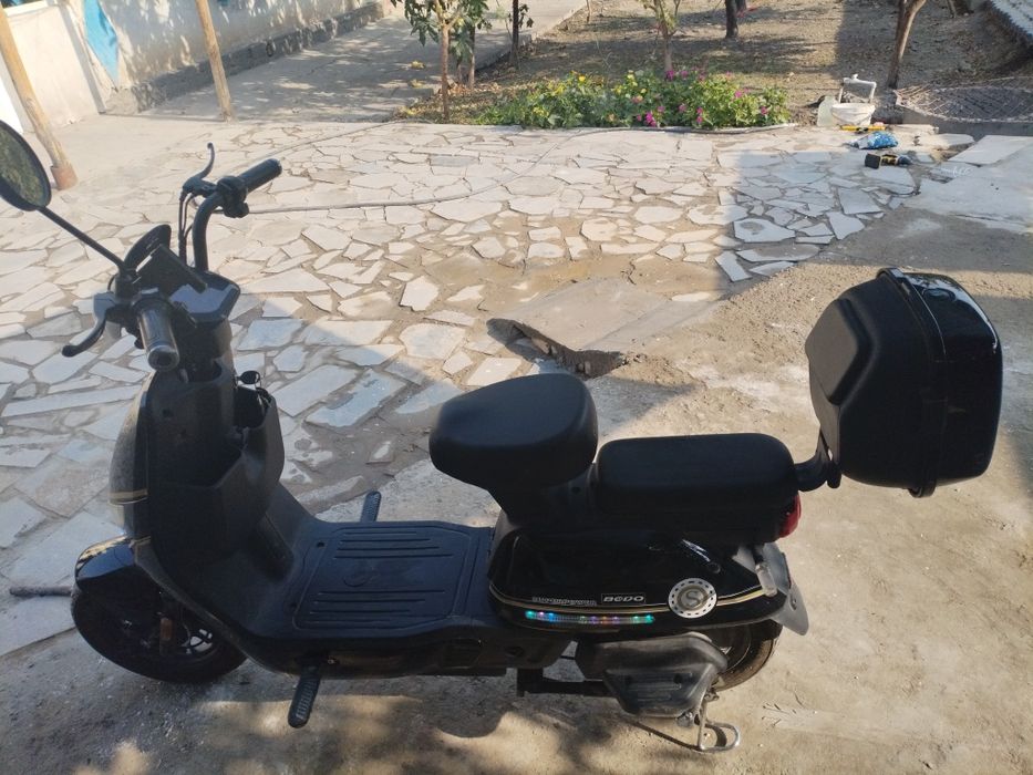 Скутир новый срочна