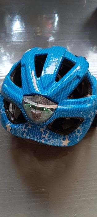 Vând cască bicicleta