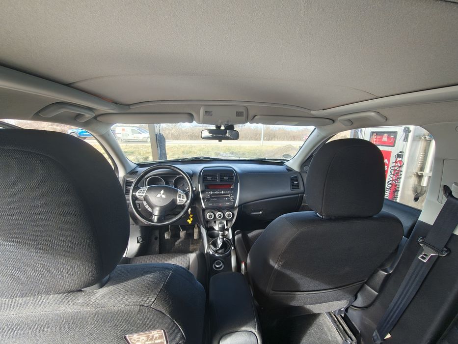 Vând Mitsubishi ASX 1.8 DI-D  4WD cu Diferential Blocabil/ 2010 /  173.000 km / Trapă Electrica
