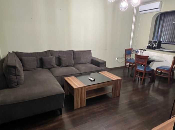Продава се Тристаен апартамент в София, Изток - 68 кв.м за 3721 €/кв.м - Снимка #2