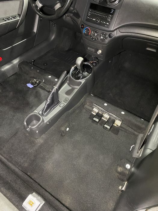 Проффесиональная  химчистка авто