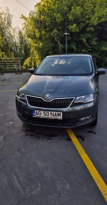 Vând skoda rapid