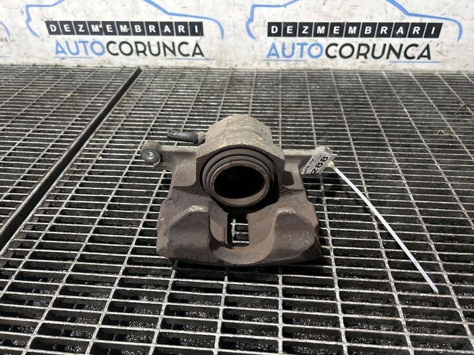 Etrier stanga fata Suzuki Vitara IV 1.6 D 2014 - 2018 Manuala 6 Trepte SUV 4 Usi (1288)