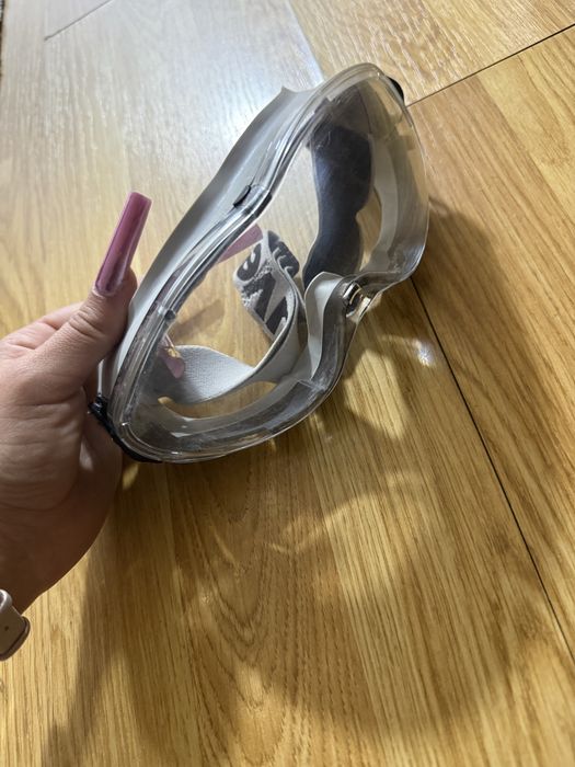 Ochelari uvex de firma