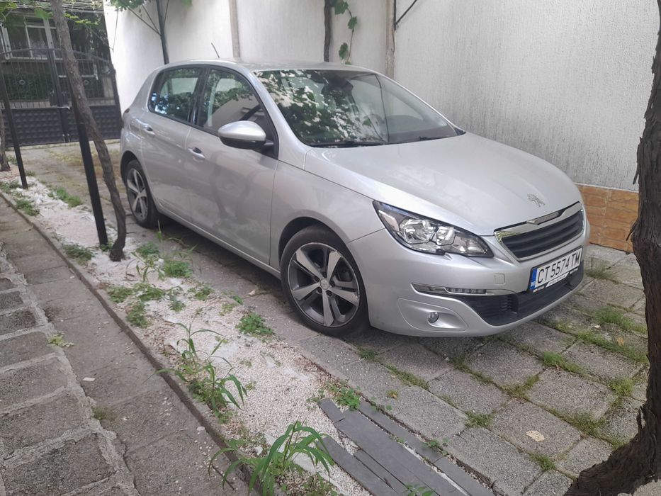 Продавам Пежо 308 T9