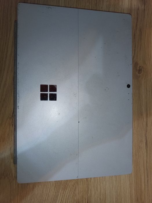 Microsoft Surface Pro4 cu tastatura i5-6300U 8Gb Ram 256Gb