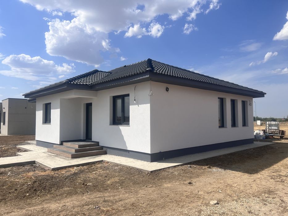 Casa in santandrei 160mp / terasa incalzita/rolete electrice - acces rapid centura