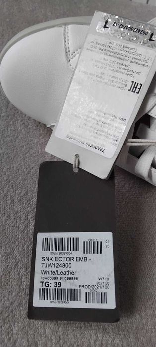 Дамски кецове от линията Trussardi Jeans SNK Ector Emb