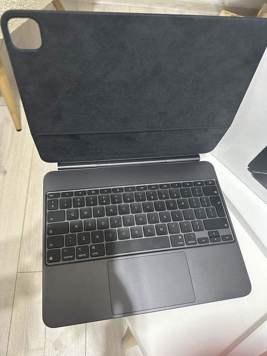 Tastatura APPLE Magic Keyboard pentru iPad Pro 13" (M4 si M5) eng