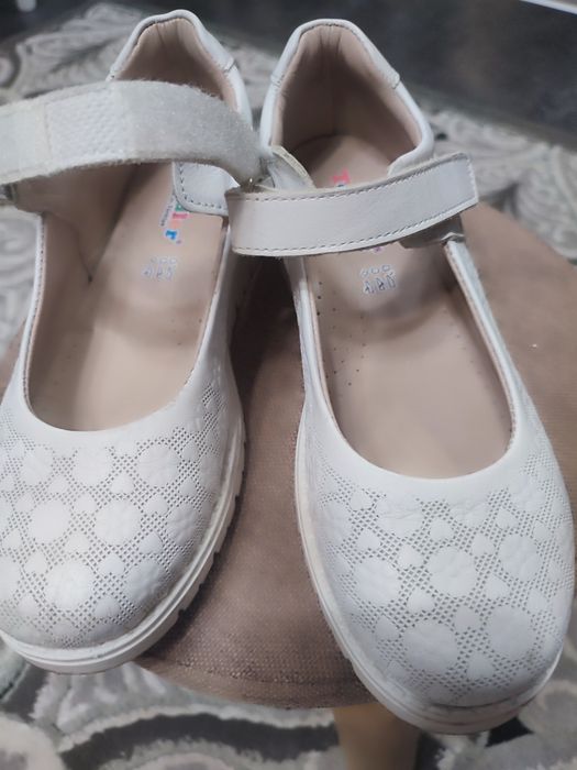 Обувки за деца 34