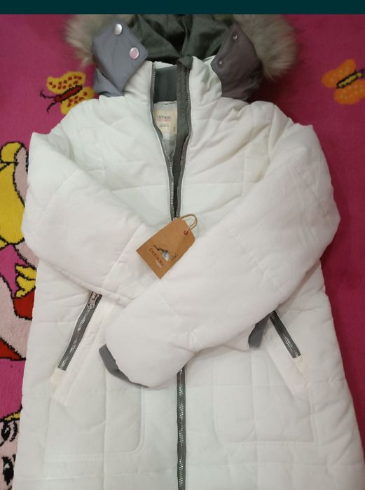 куртки девочкам в отличном состоянии