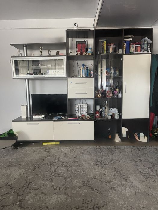 Se vinde mobila de sufragie
