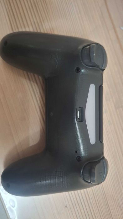 Продам геймпад на пс5 пс4