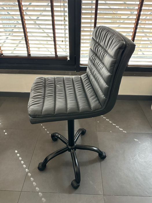 Висок Стол на колелца King с 2г гаранция и безплатна доставка до офис