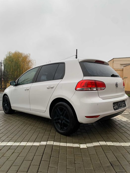 Volkswagen Golf 6 Clasic Benzina 1.6 MPI Euro 5 An 2011 Alb Confortlin